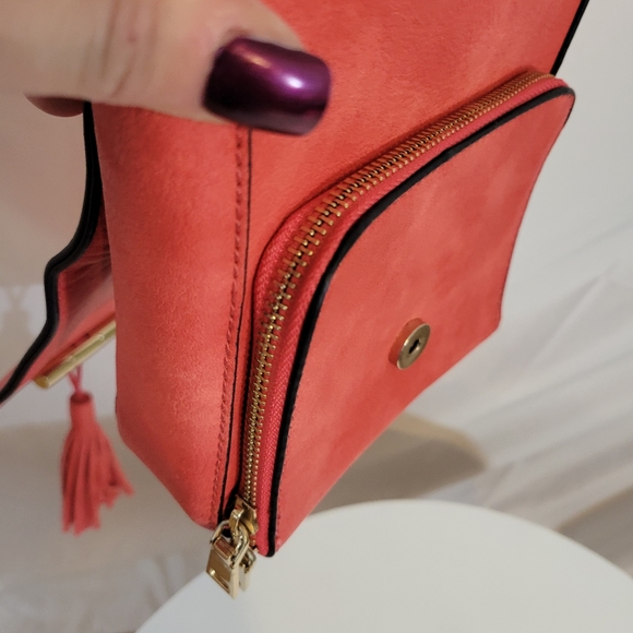 Like new coral bag- not leather but feels similar - Picture 3 of 3